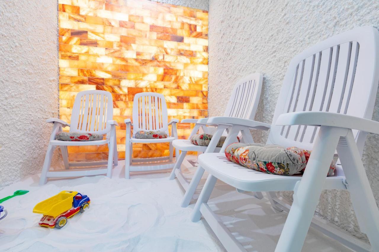 Spa Hotel Persenk Devín Zewnętrze zdjęcie Salt room