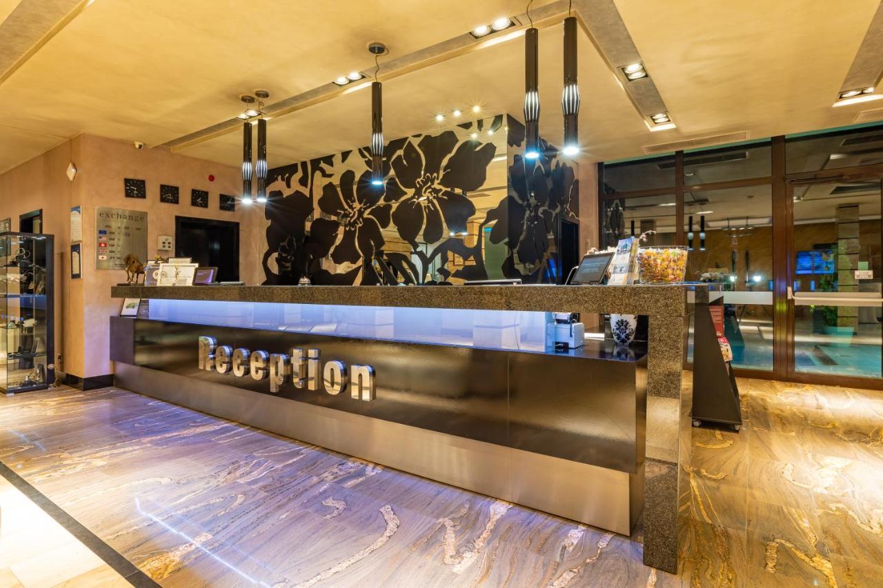 Spa Hotel Persenk Devín Zewnętrze zdjęcie Reception