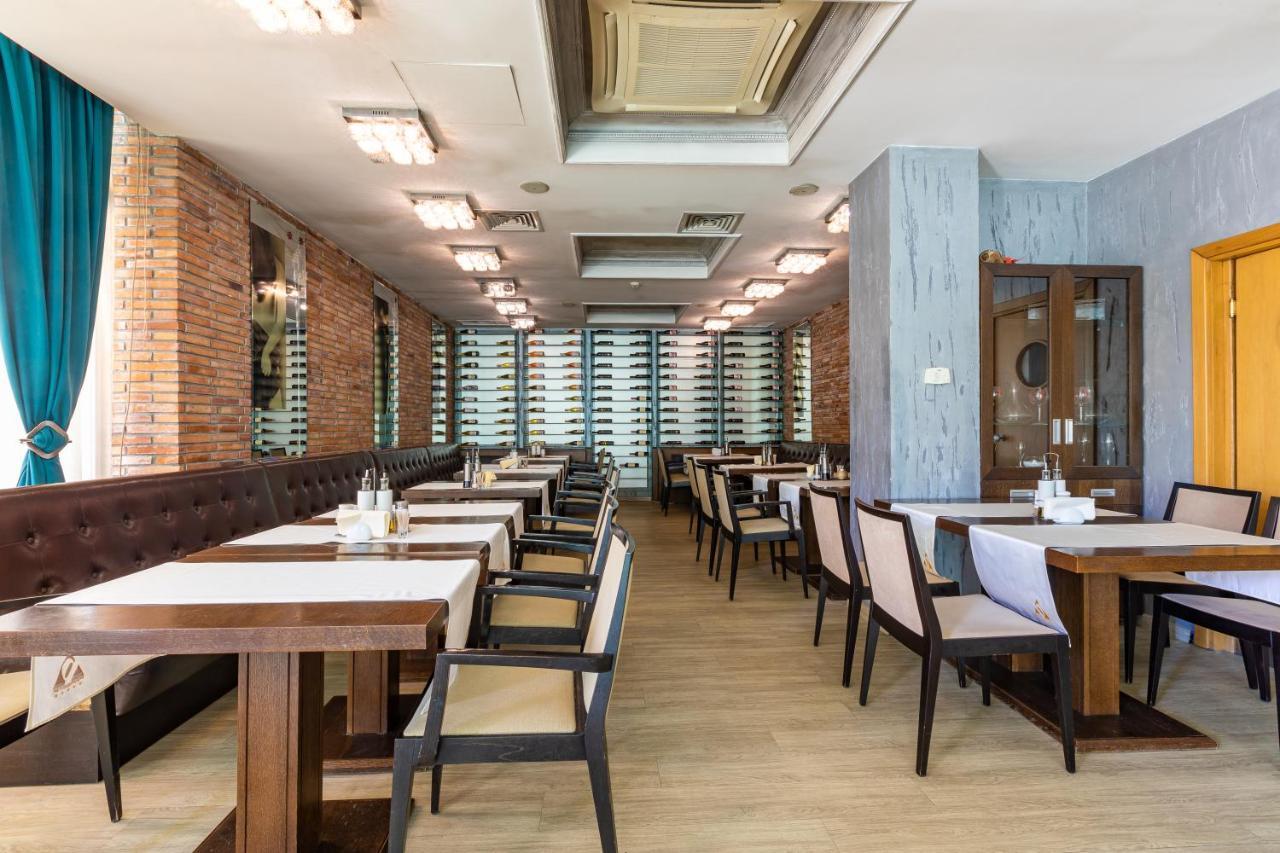 Spa Hotel Persenk Devín Zewnętrze zdjęcie Restaurant interior