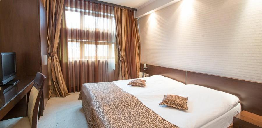 Spa Hotel Persenk Devín Pokój zdjęcie A bedroom at the hotel